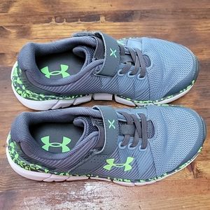 Boys Under armor shoes